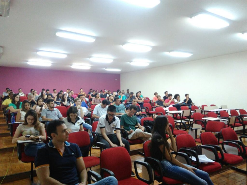Associação de Engenheiros, Arquitetos e Agrônomos esteve presente na III Semana da Engenharia Civil da FFCL
